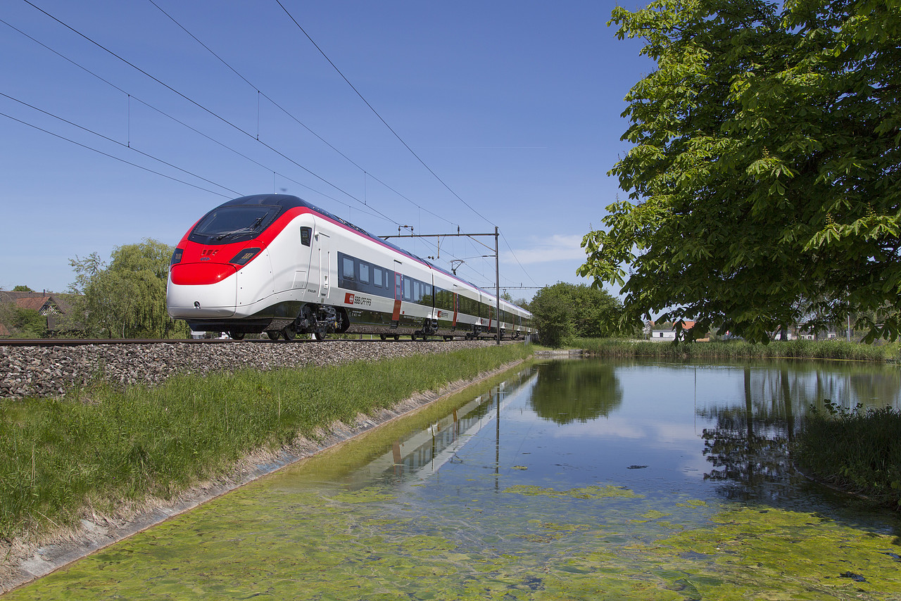 Поезд Stadler в Швейцарии