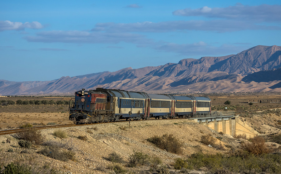 040-GT 562 of SNCFT between Zannouch and Gafsa
