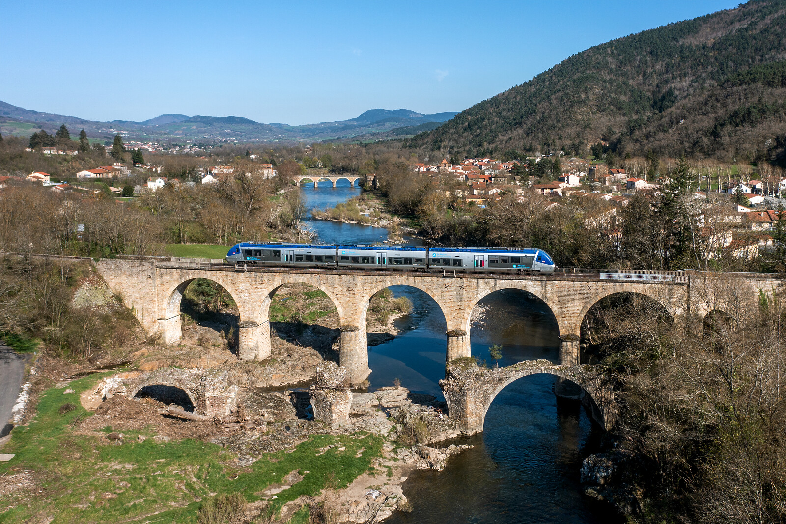 B 81500 of SNCF (Société Nationale des Chemins de fer Français) between Le Puy-en-Velay and Lavoûte-sur-Loire, France