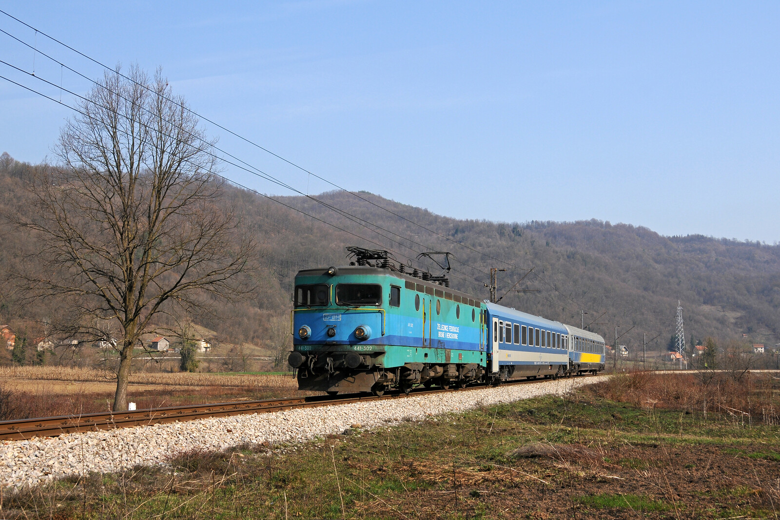JŽ 441 302 of ŽFBH (Željeznice Federacije Bosne i Hercegovine) between Bradići and Tomići, Bosnia and Herzegovina