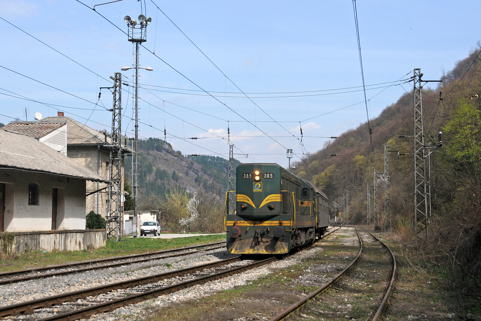 661 305 of ŽFBH (Željeznice Federacije Bosne i Hercegovine) at Cazin-Srbljani, Bosnia and Herzegovina