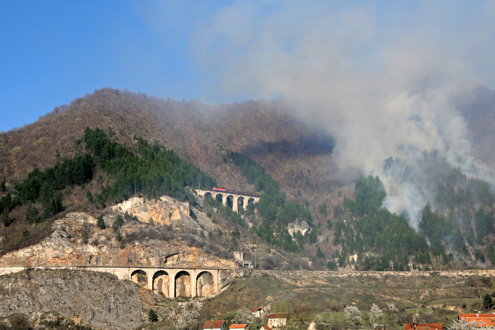 JŽ 441 of ŽFBH (Željeznice Federacije Bosne i Hercegovine) between Ovčari and Bradina, Bosnia and Herzegovina
