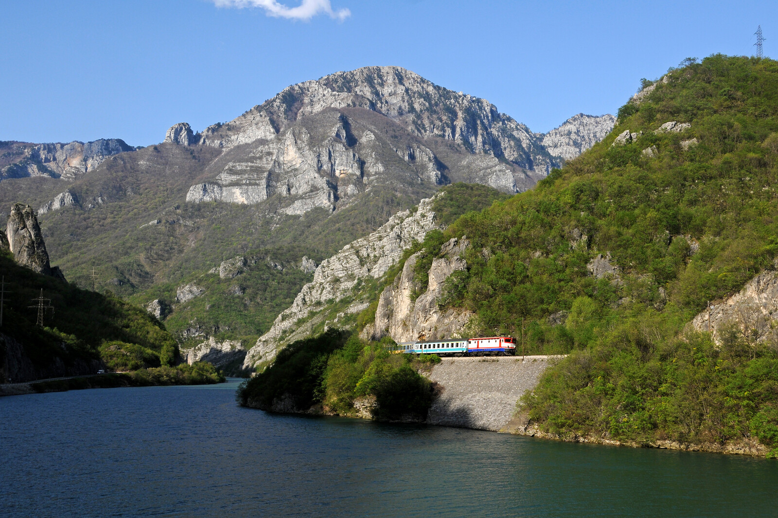 JŽ 441 911 of ŽFBH (Željeznice Federacije Bosne i Hercegovine) between Drežnica and Jablanica, Bosnia and Herzegovina