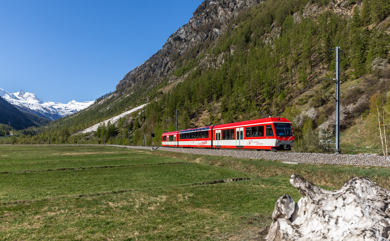BDSeh 4/8 "Zermatt-Shuttle" 2052 of MGB (Matterhorn Gotthard Bahn) between Täsch and Zermatt, Switzerland
