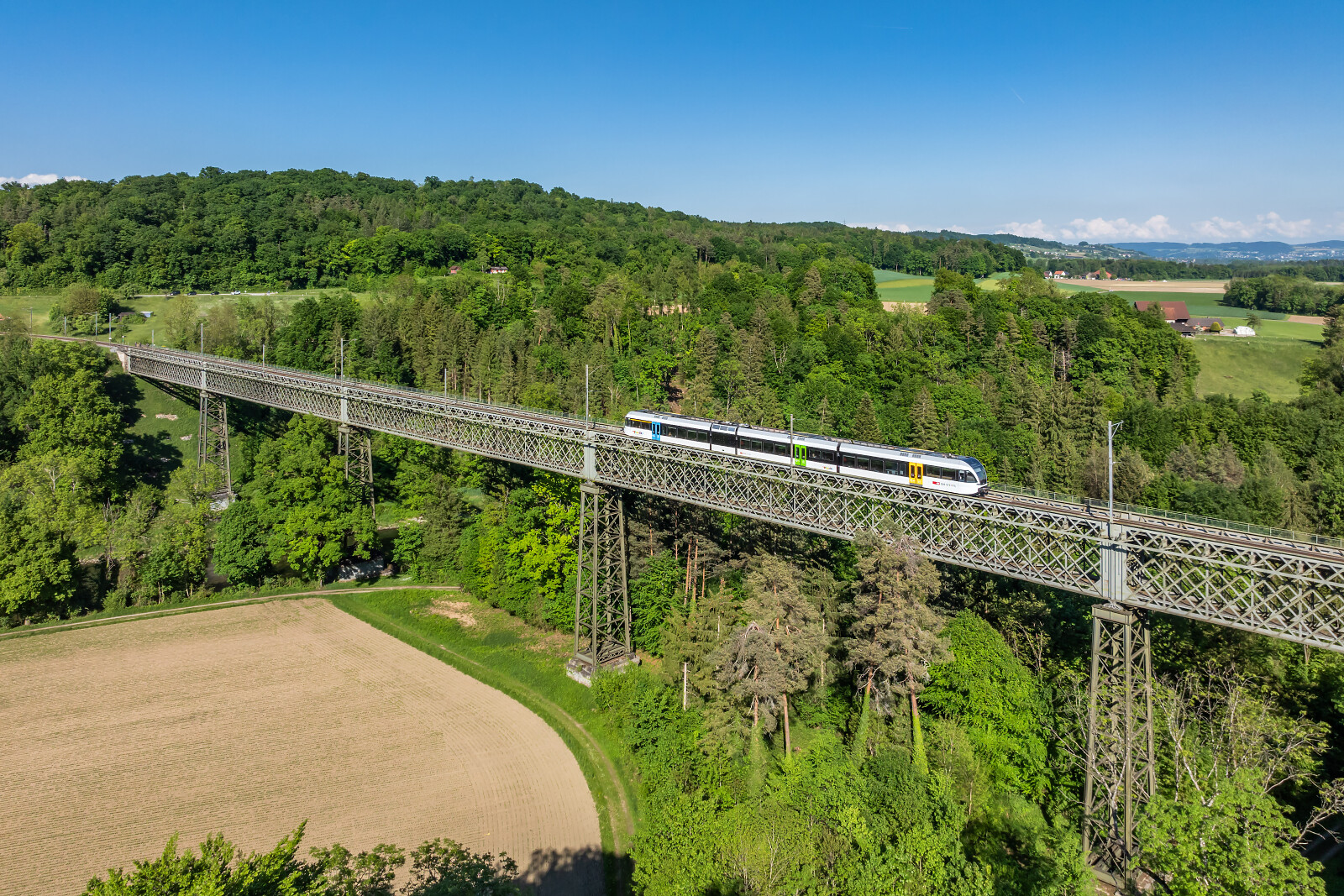 RABe 526 "GTW 2/8" of SBB (Schweizerische Bundesbahnen) between Thalheim-Altikon and Ossingen, Switzerland