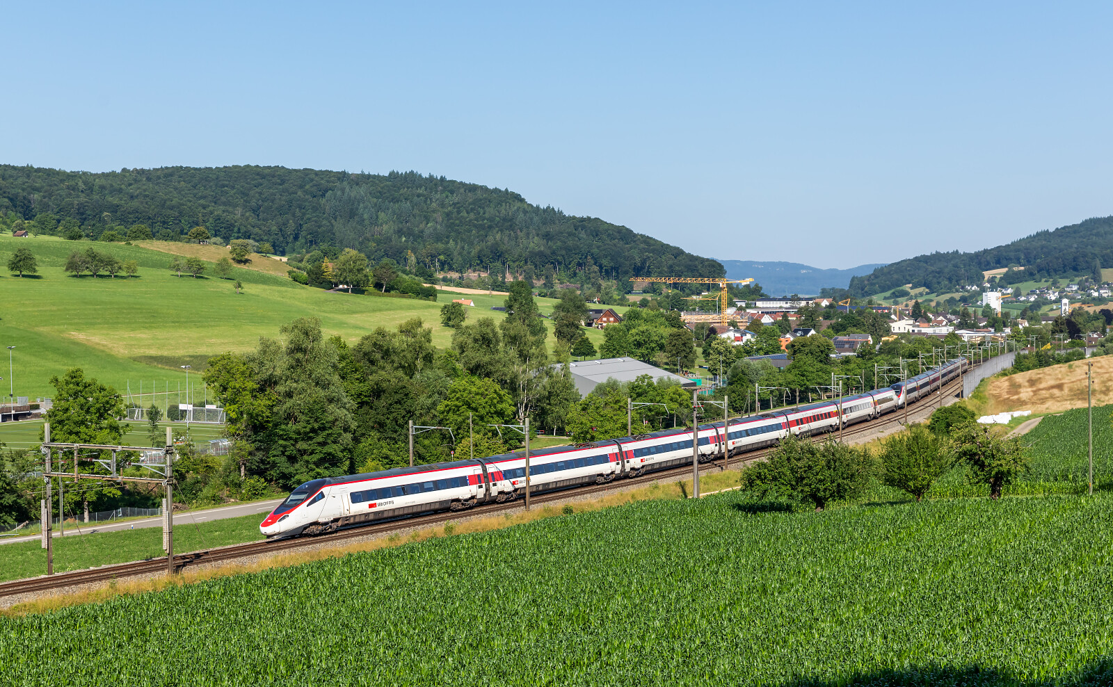 ETR 610 "Cisalpino due" of SBB (Schweizerische Bundesbahnen) between Tecknau and Gelterkinden, Switzerland